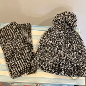 Rebecca Minkoff Women’s marled knit beanie and arm warmer set